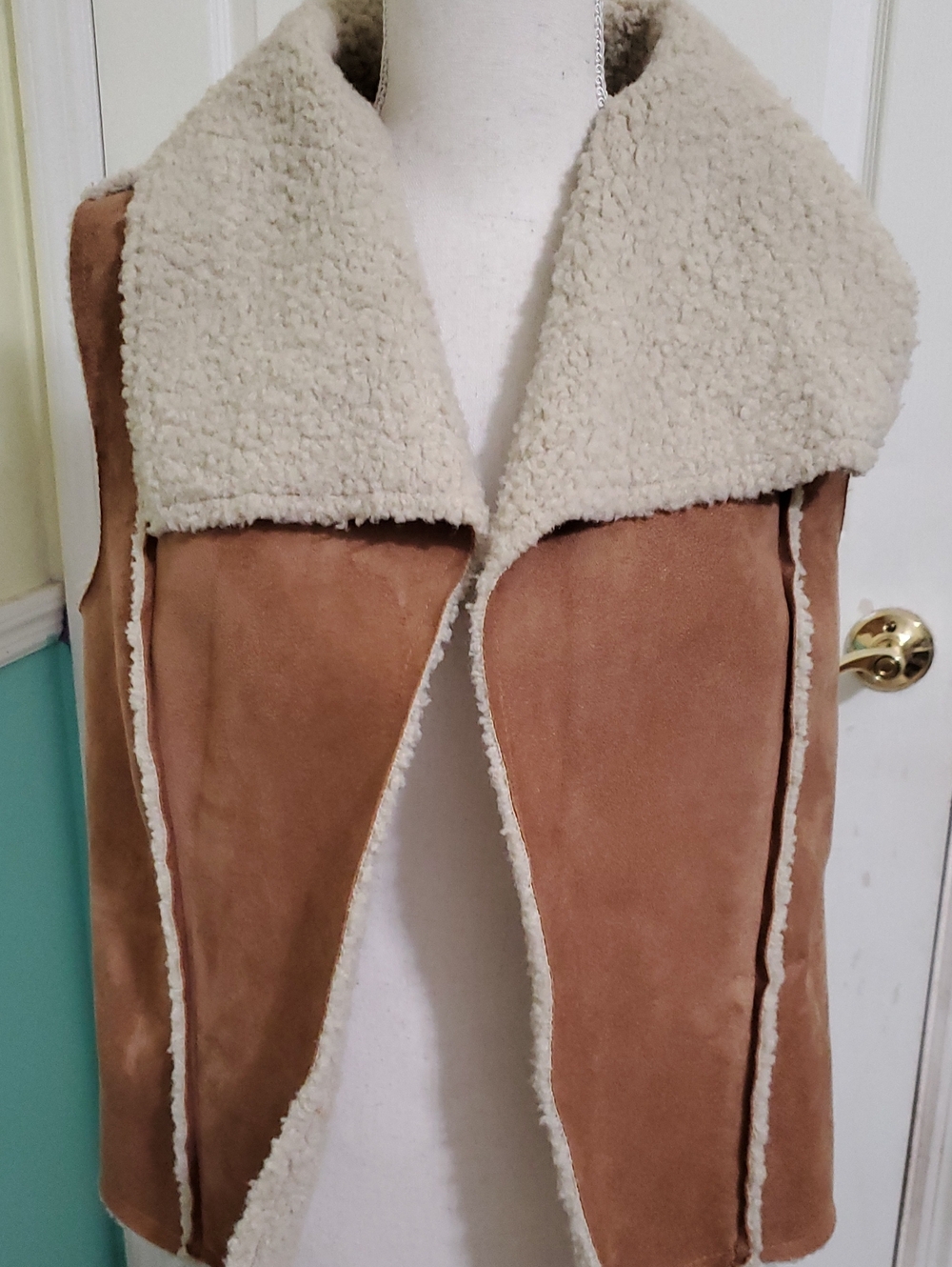 Old Navy Taupe Faux Suede Cream Sherpa Boho Outdoor Lumberjack Vest M/L